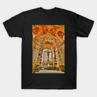 The Altar © T-Shirt